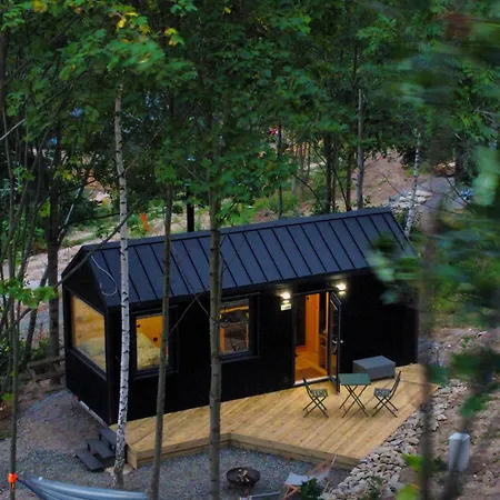 Nyaraló Otulilas - Tiny House Komarno